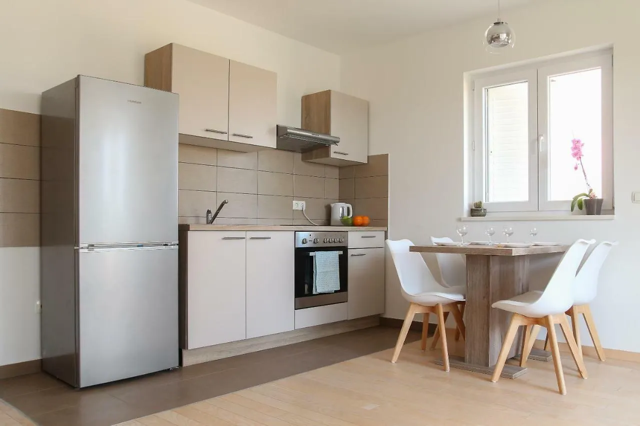Apartments Insula Dobropoljana